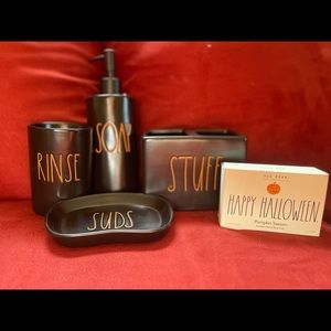 RAE DUN HALLOWEEN BATH SET